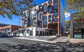 2 Bedroom Luxury & Style In The Heart Of Braddon 403